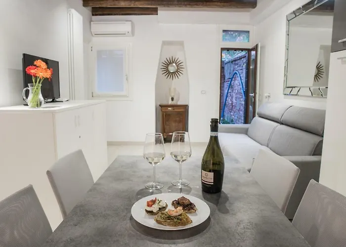 Venetian Mood private apartment